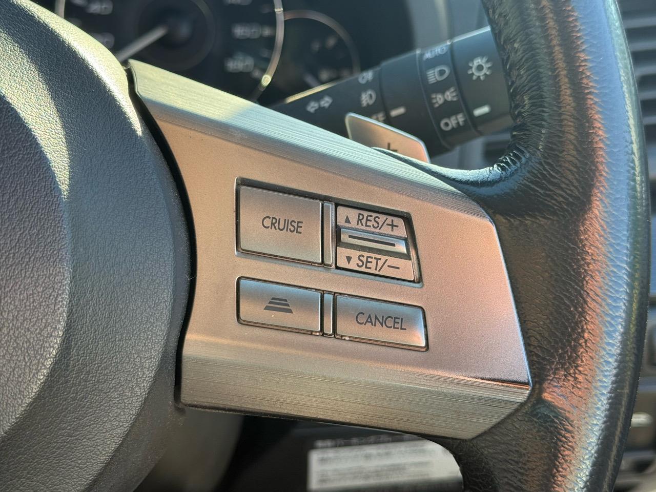 2011 Subaru Legacy thumbnail