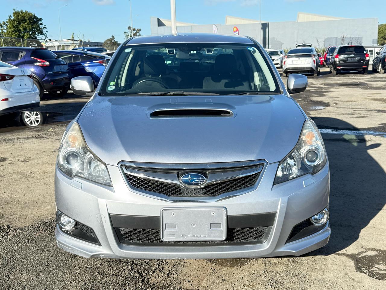 2011 Subaru Legacy thumbnail