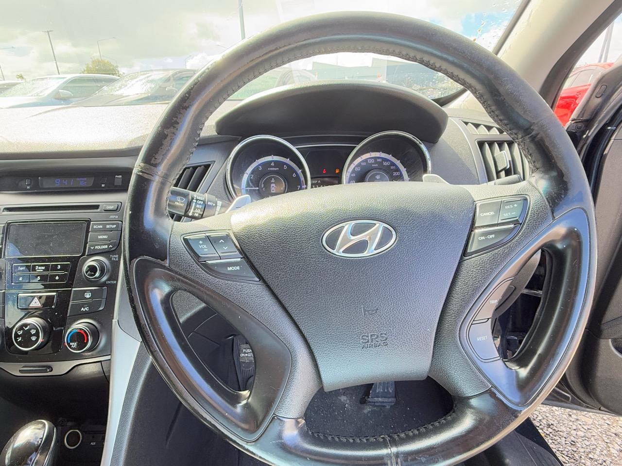 2013 Hyundai I45 thumbnail
