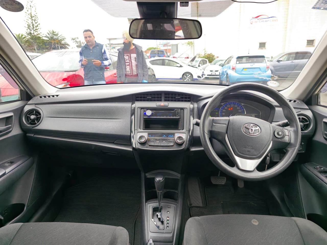 2018 Toyota Corolla thumbnail