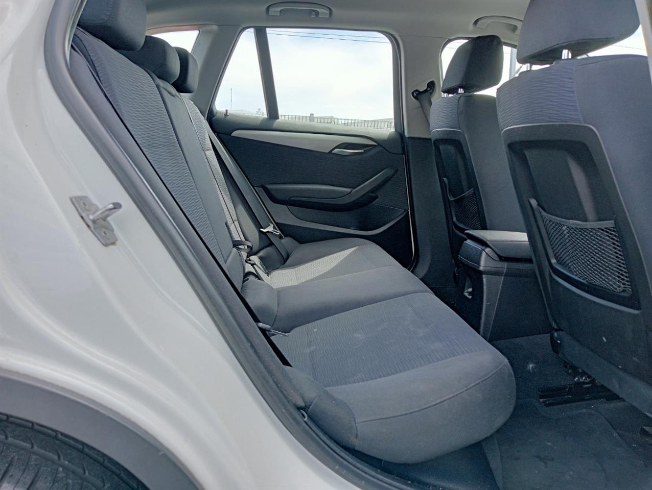 2010 BMW X1 thumbnail