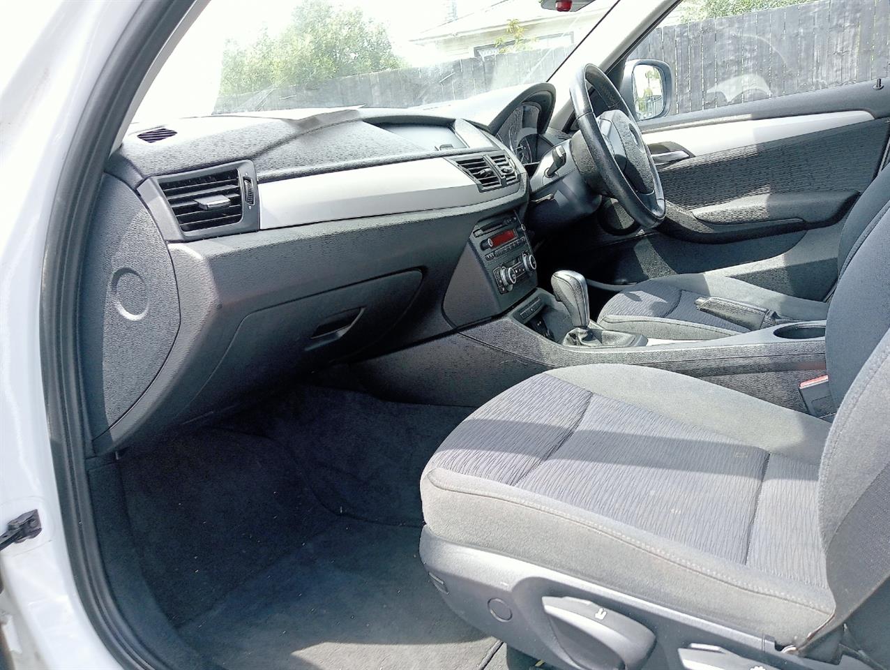 2010 BMW X1 thumbnail
