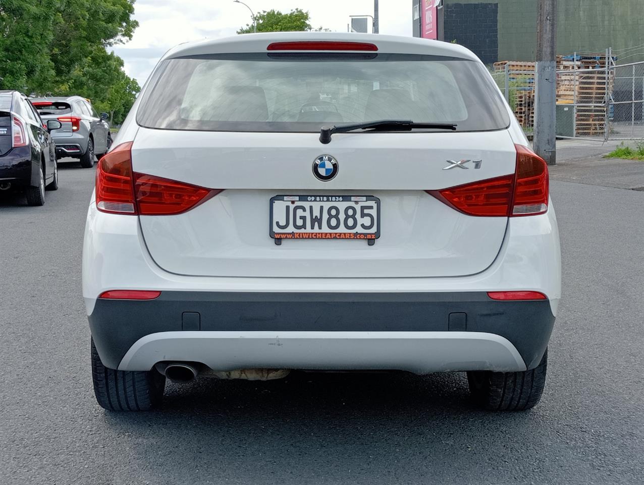 2010 BMW X1 thumbnail