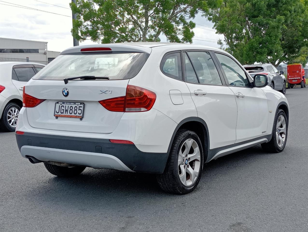 2010 BMW X1 thumbnail