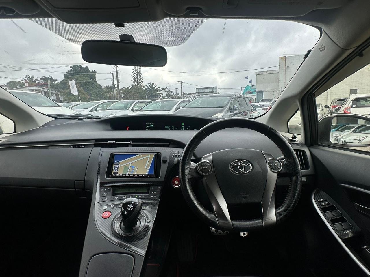 2012 Toyota Prius thumbnail