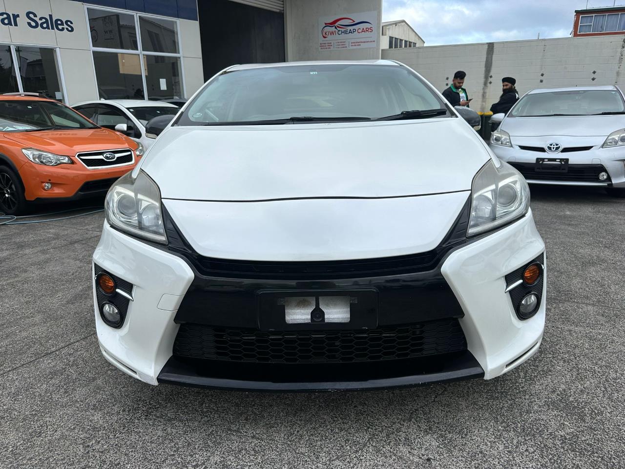 2012 Toyota Prius thumbnail