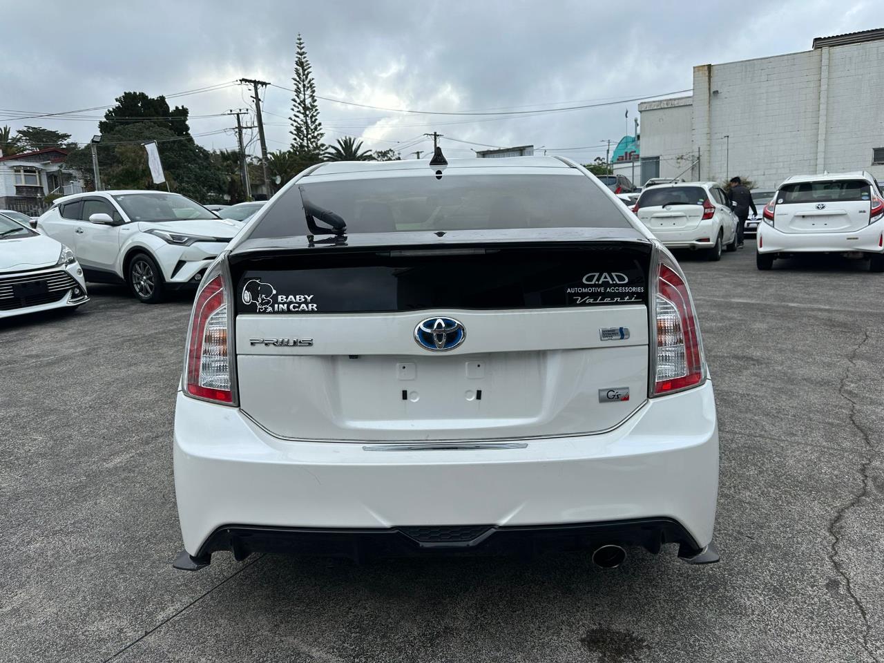 2012 Toyota Prius thumbnail