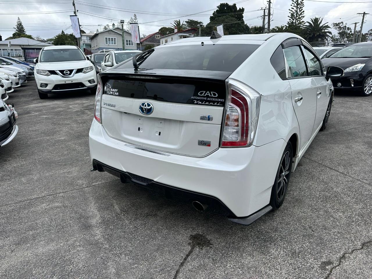 2012 Toyota Prius thumbnail