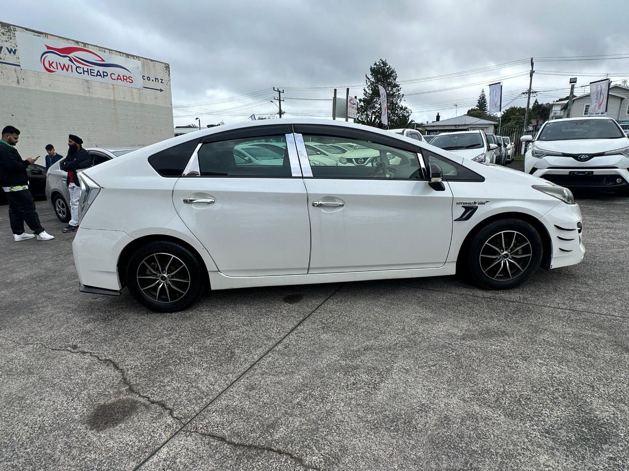 2012 Toyota Prius thumbnail
