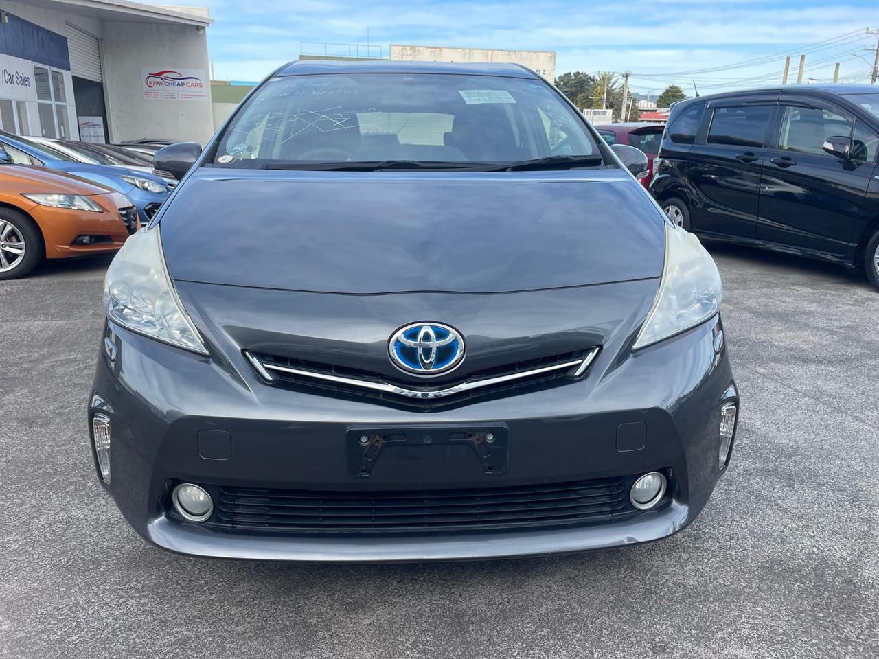 2012 Toyota Prius thumbnail