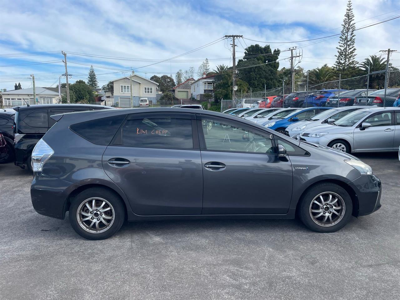 2012 Toyota Prius thumbnail