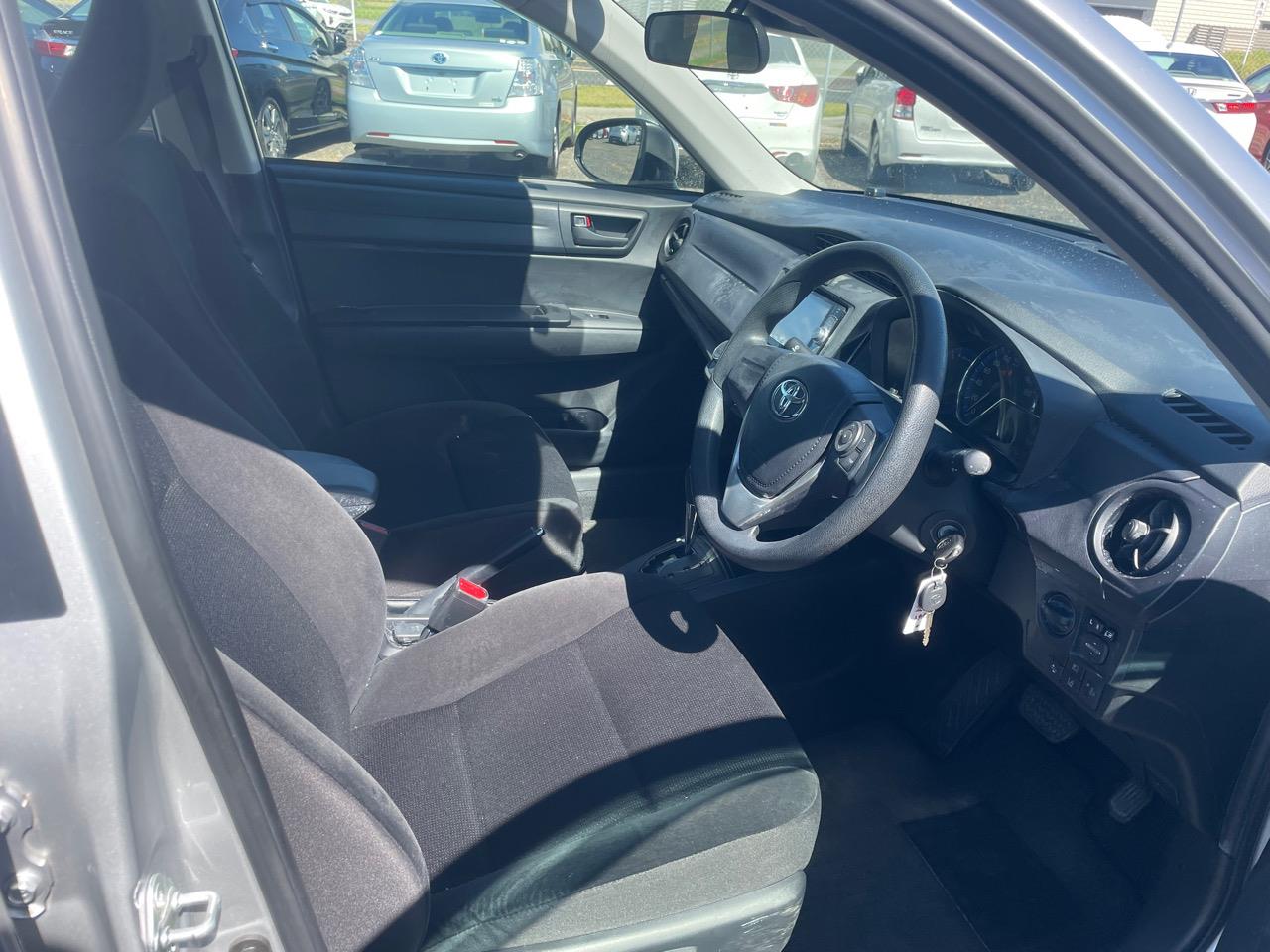 2018 Toyota Corolla thumbnail