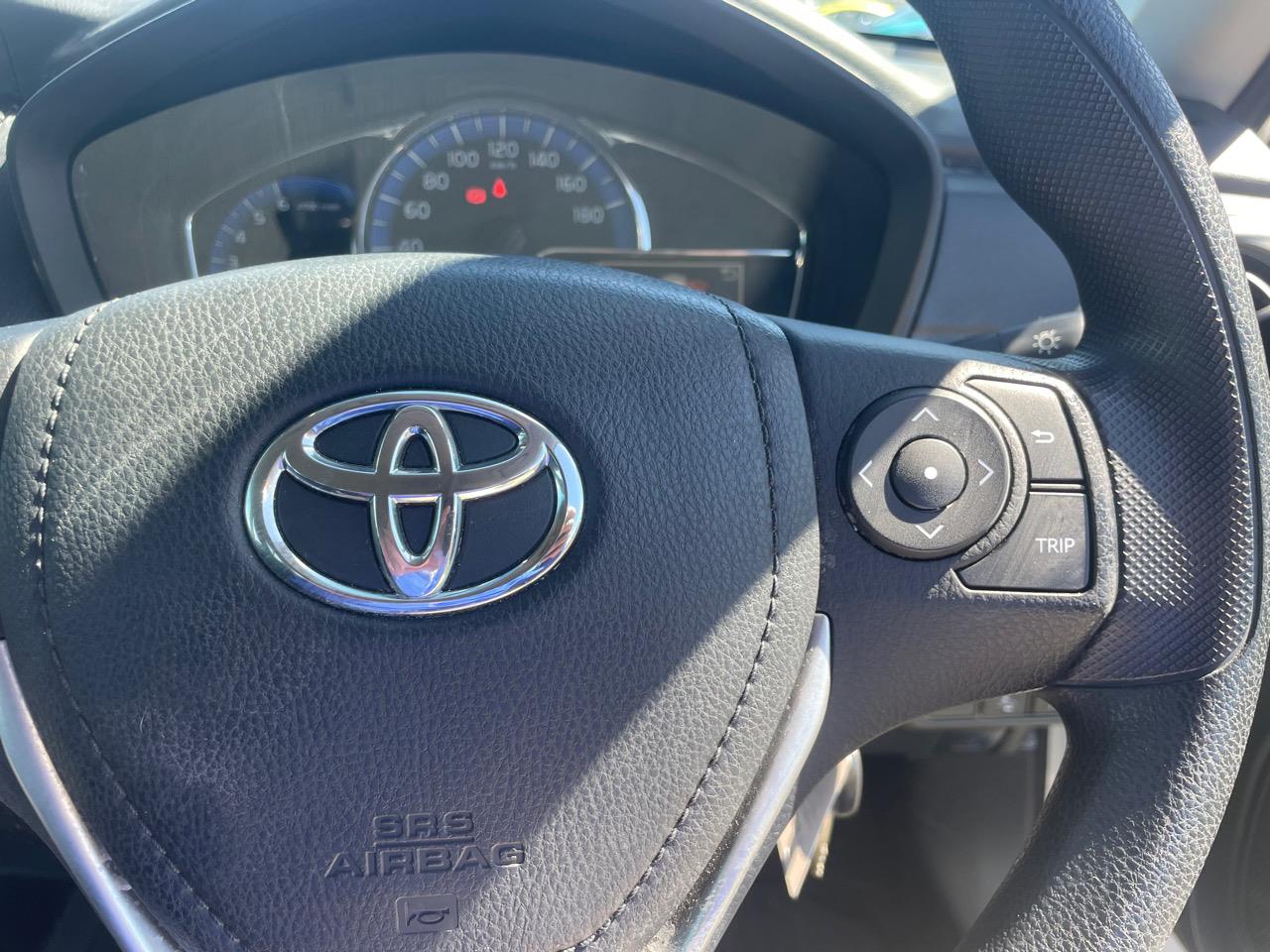 2018 Toyota Corolla thumbnail