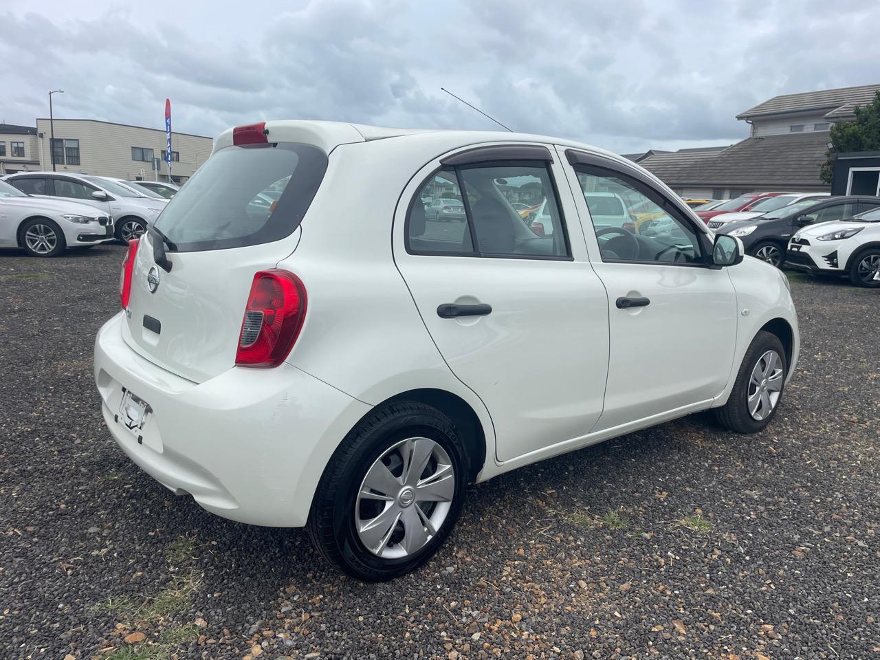 2018 Nissan March thumbnail