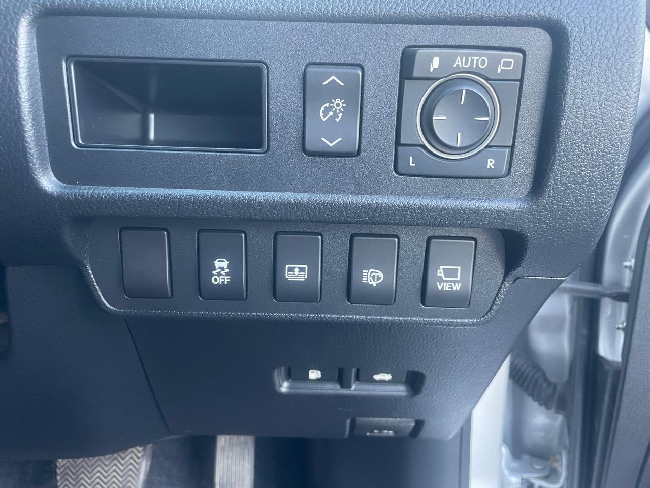 2011 Lexus HS250H thumbnail