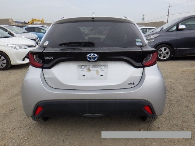 2020 Toyota Yaris thumbnail