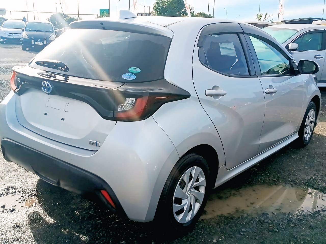 2020 Toyota Yaris thumbnail