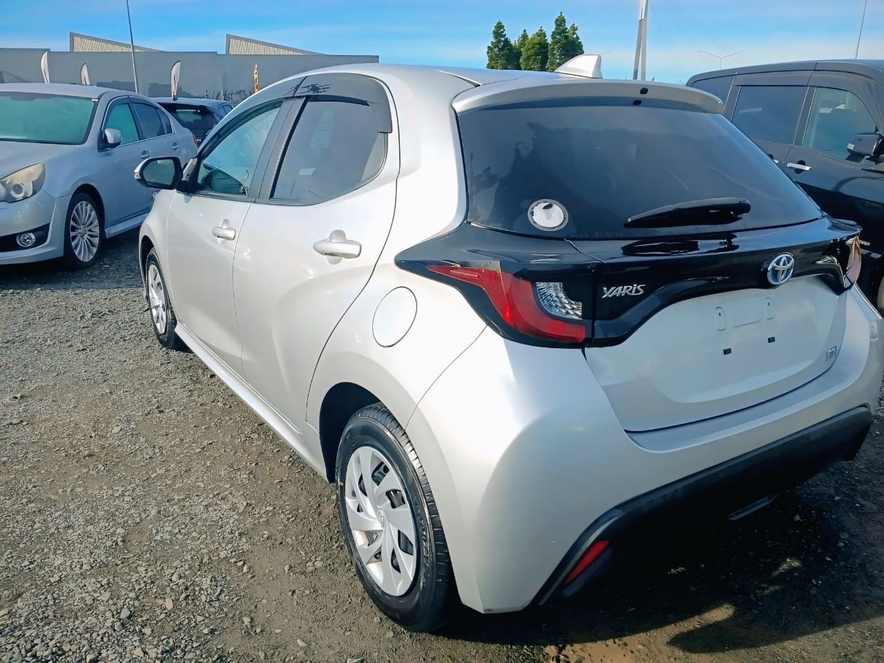 2020 Toyota Yaris thumbnail