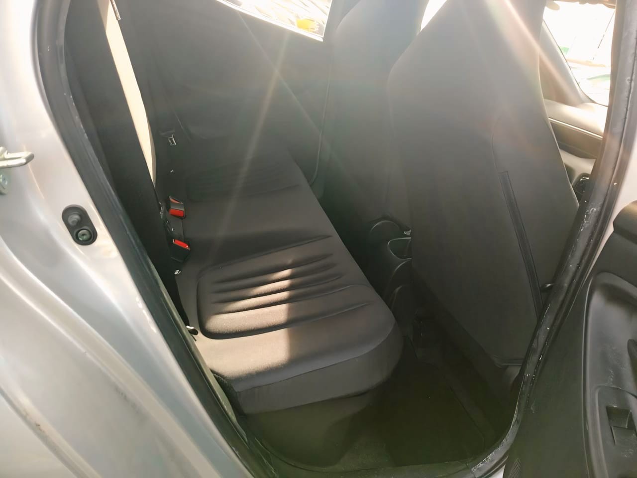 2020 Toyota Yaris thumbnail