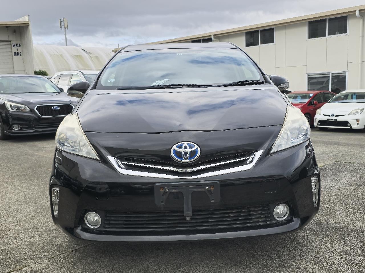 2012 Toyota Prius thumbnail