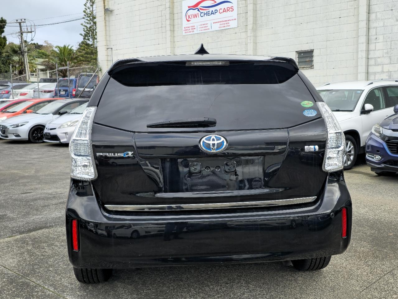 2012 Toyota Prius thumbnail