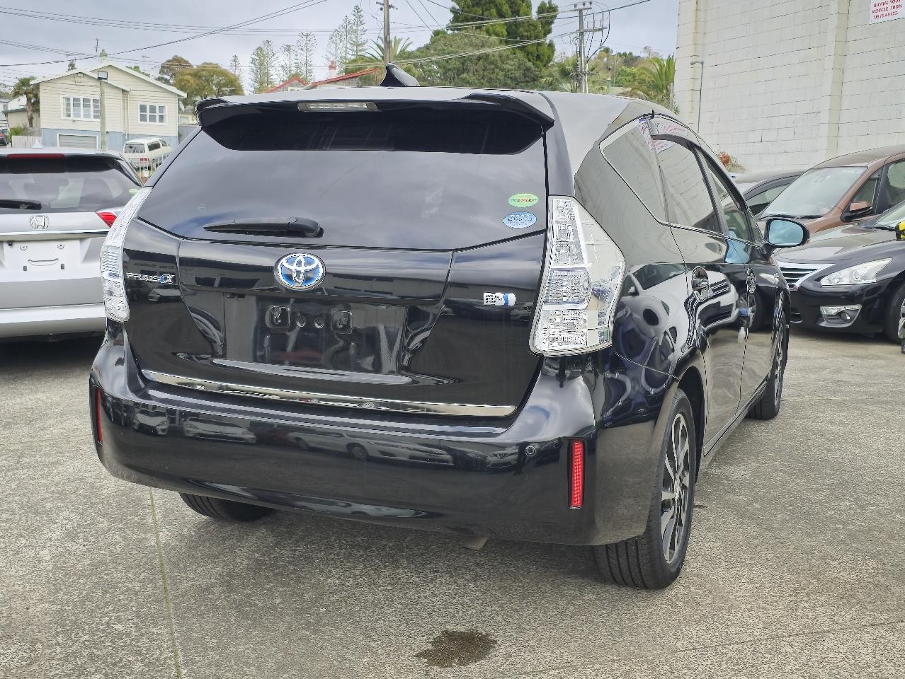 2012 Toyota Prius thumbnail
