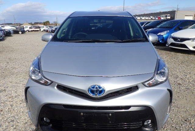 2015 Toyota Prius thumbnail