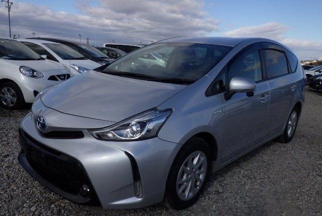 2015 Toyota Prius thumbnail