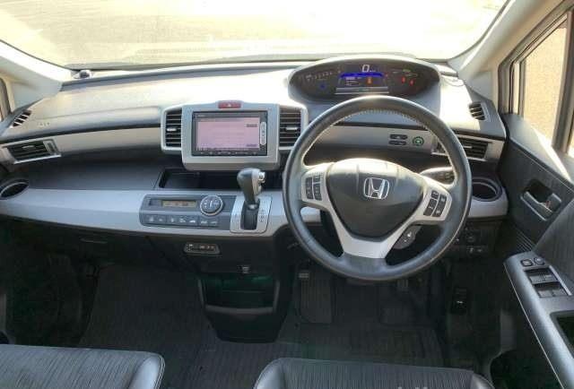 2014 Honda Freed thumbnail