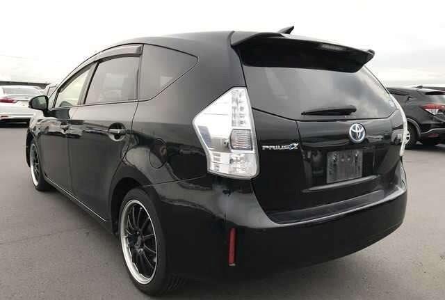 2013 Toyota Prius thumbnail