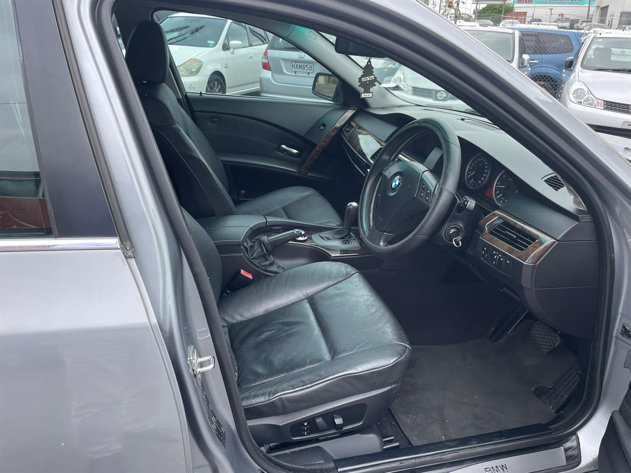 2005 BMW 520I thumbnail