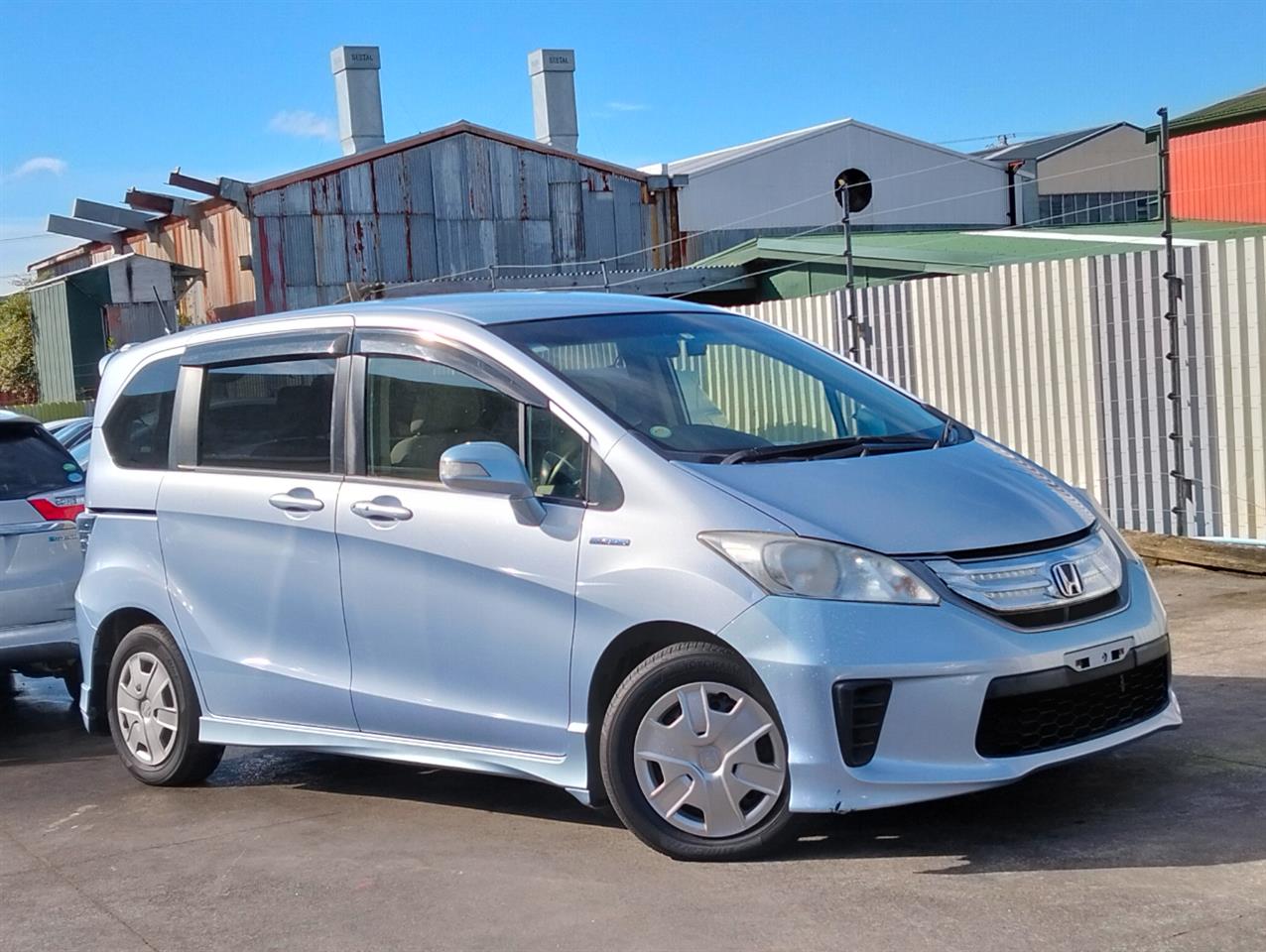 2013 Honda Freed thumbnail