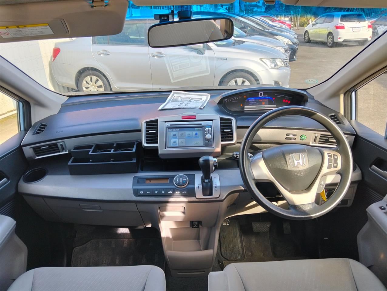 2013 Honda Freed thumbnail