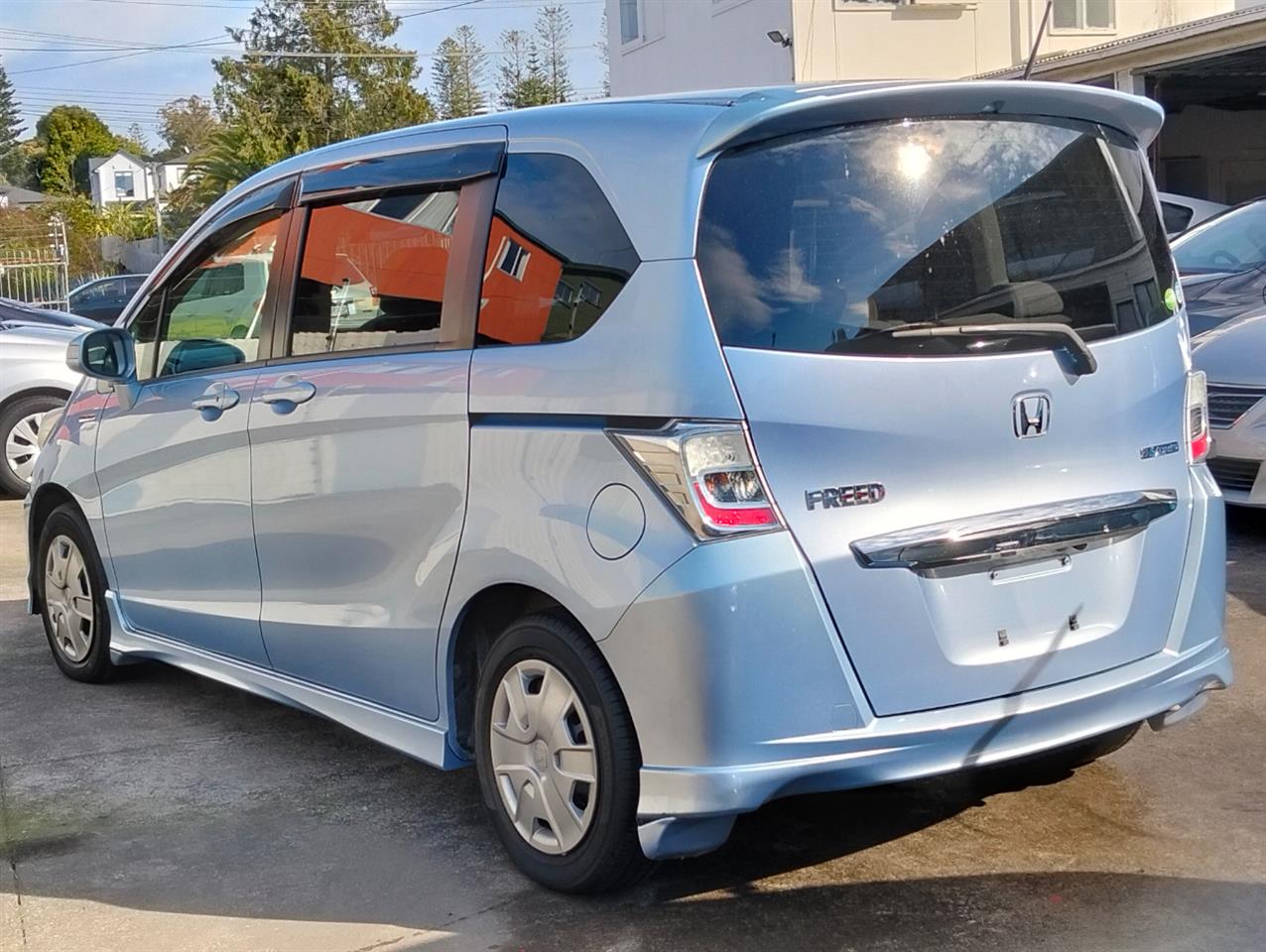 2013 Honda Freed thumbnail