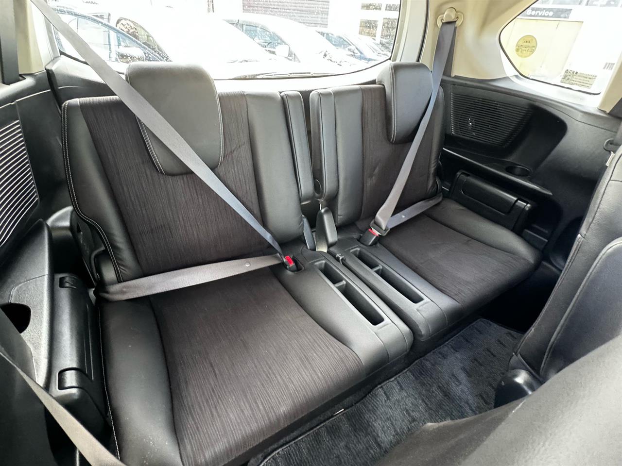 2015 Honda Freed thumbnail