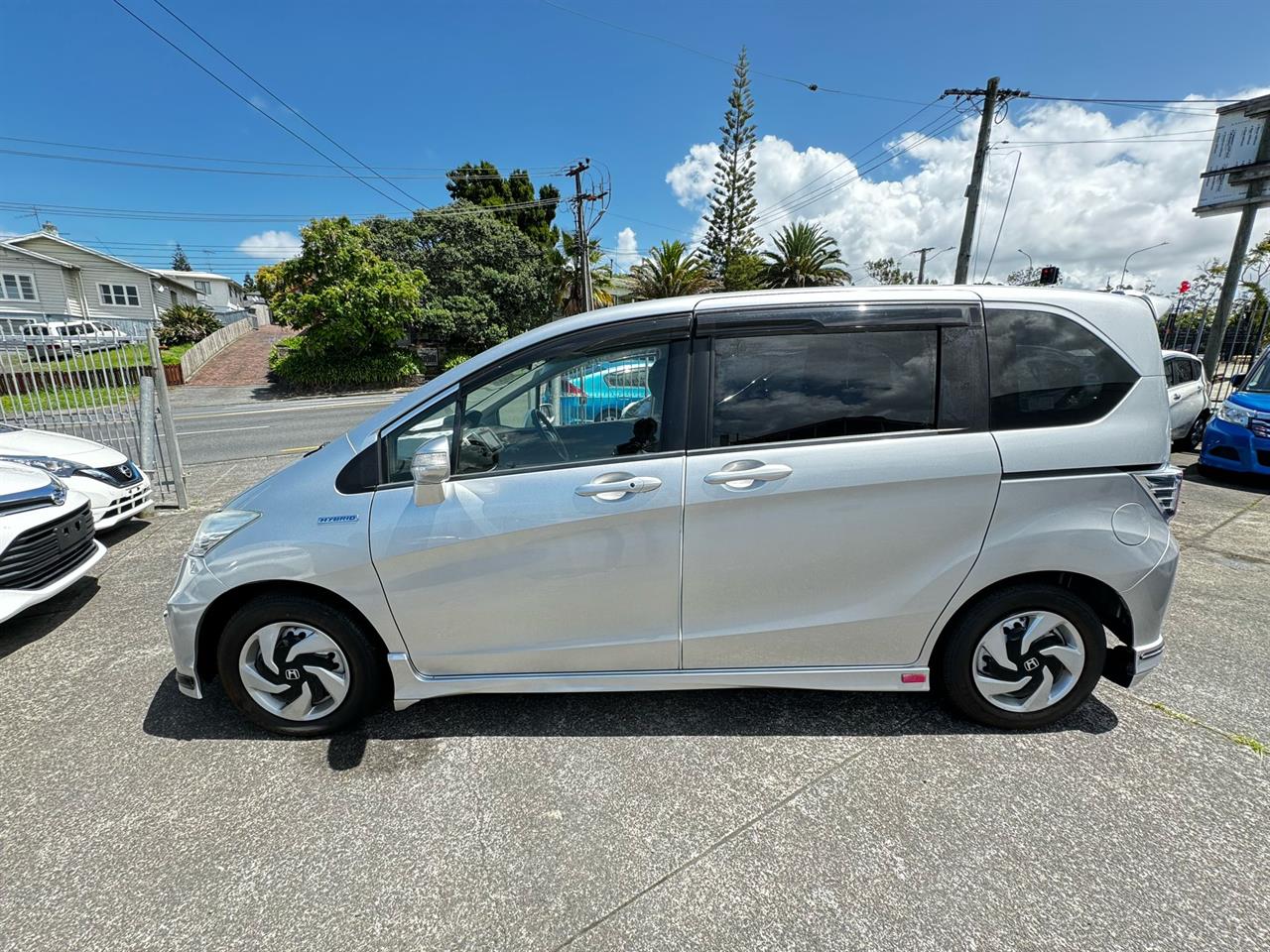 2015 Honda Freed thumbnail