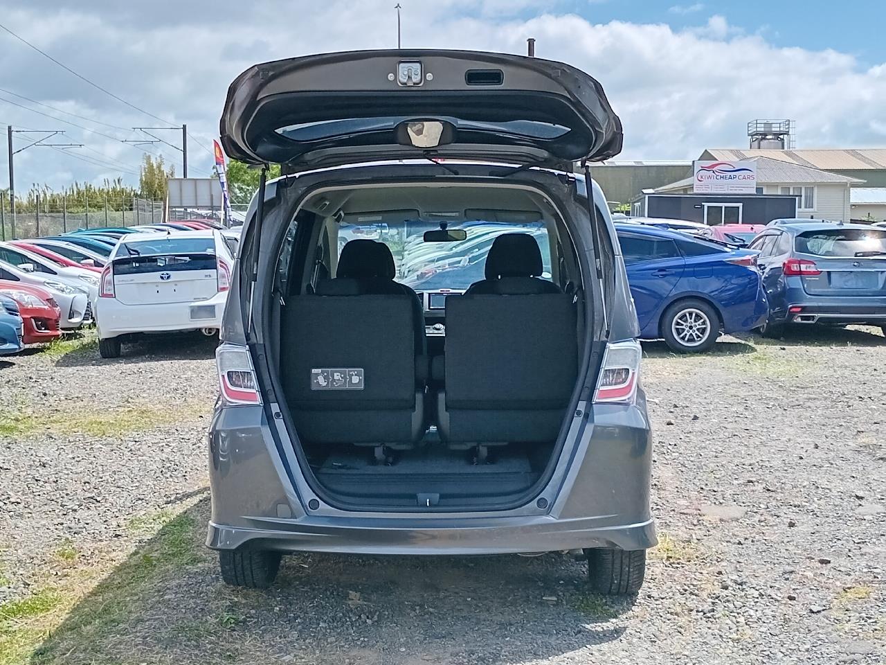 2012 Honda Freed thumbnail