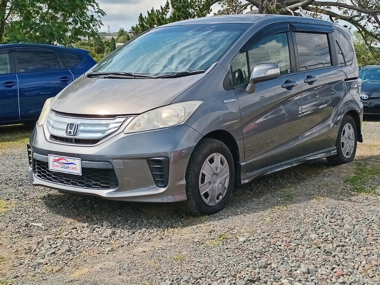 2012 Honda Freed thumbnail