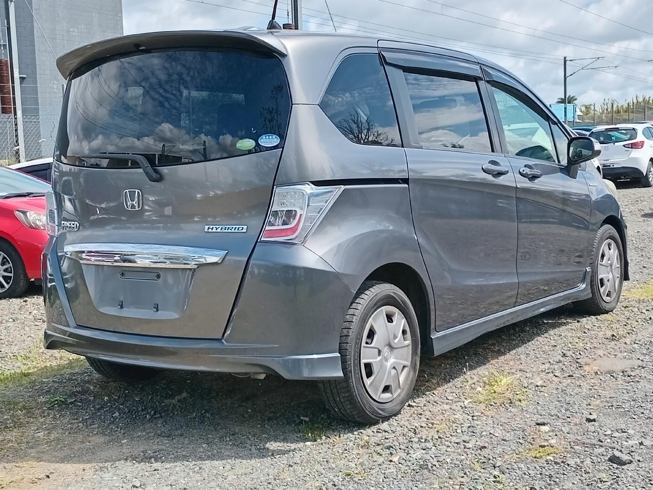 2012 Honda Freed thumbnail