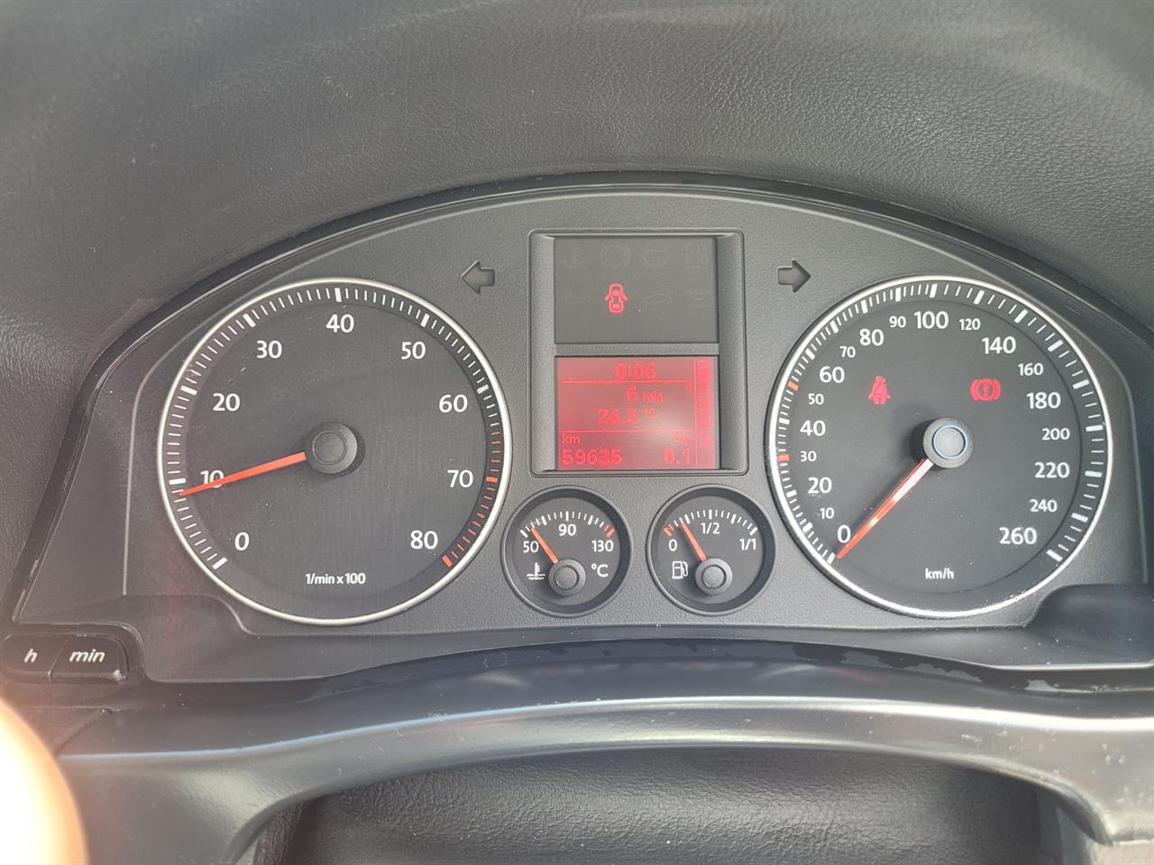 2008 Volkswagen Golf thumbnail
