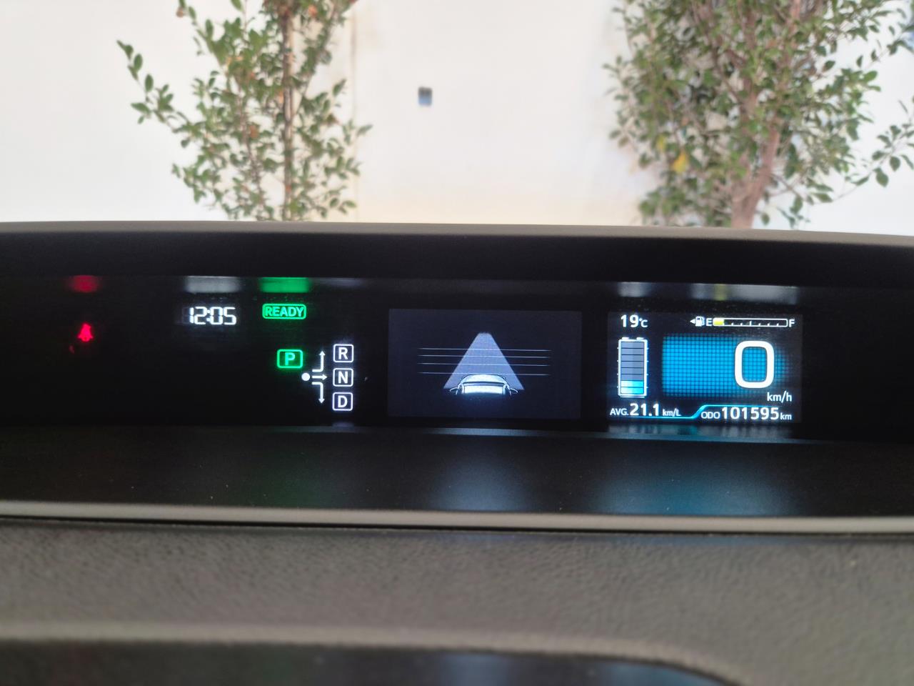 2016 Toyota Prius thumbnail