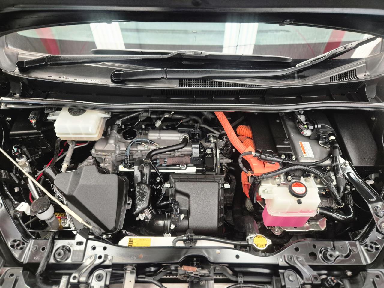 2014 Toyota Voxy thumbnail