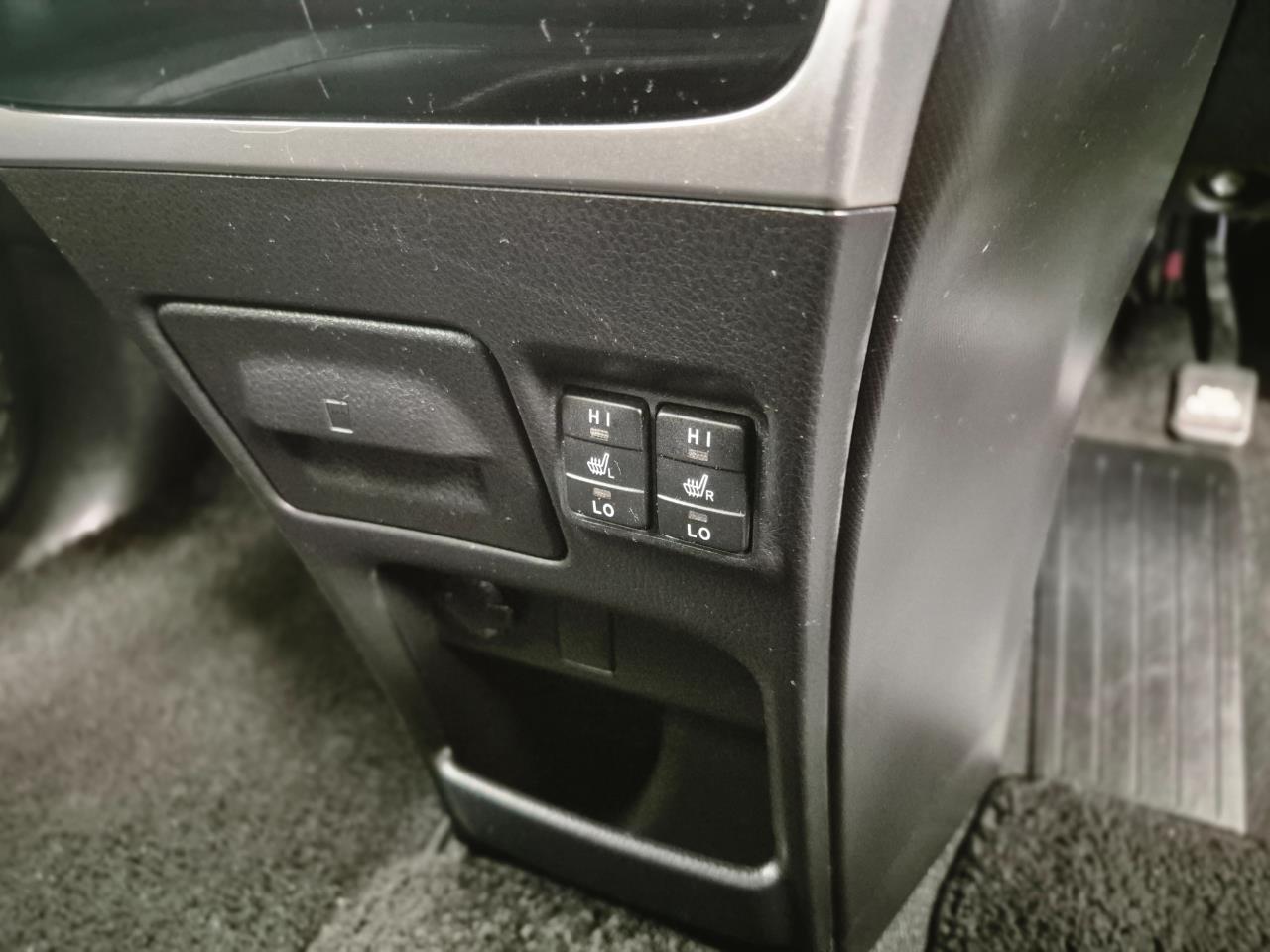 2015 Toyota ESQUIRE thumbnail