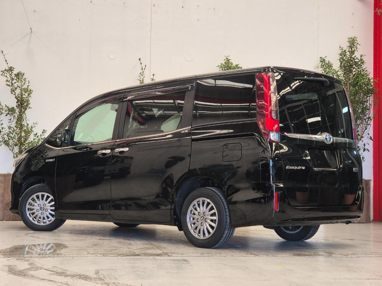 2015 Toyota ESQUIRE thumbnail