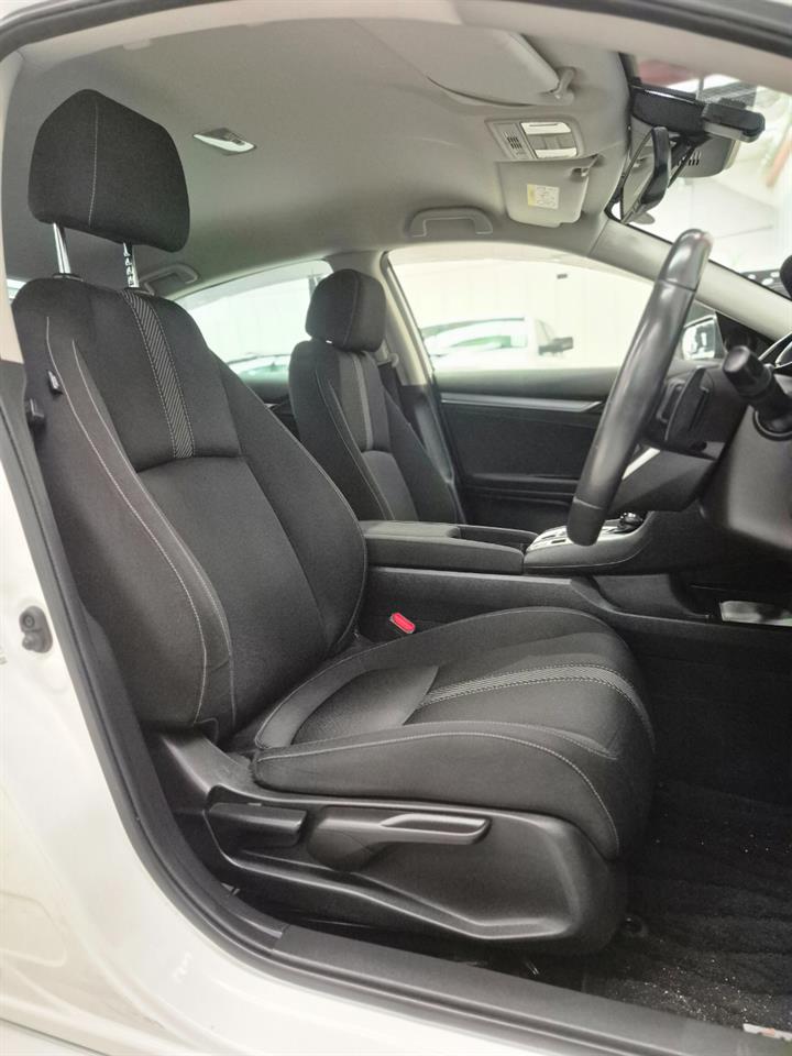 2018 Honda Civic thumbnail