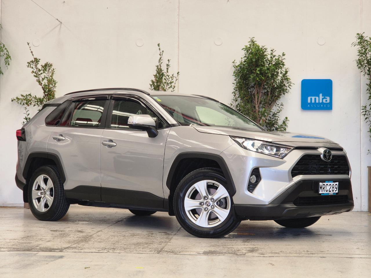 2020 Toyota Rav4 thumbnail