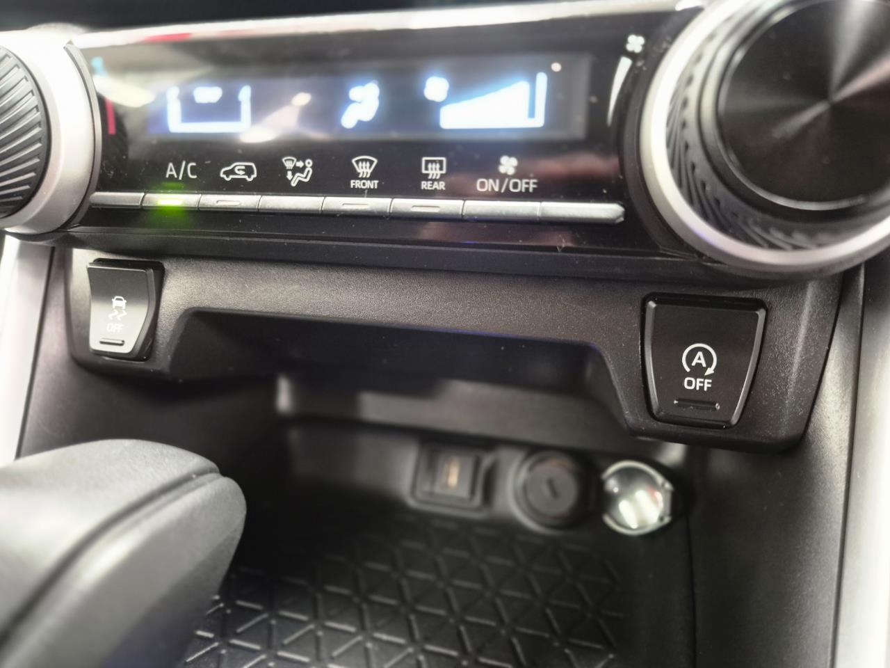 2020 Toyota Rav4 thumbnail