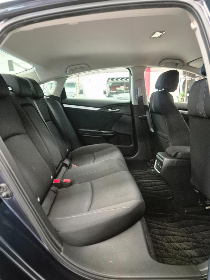 2018 Honda Civic thumbnail