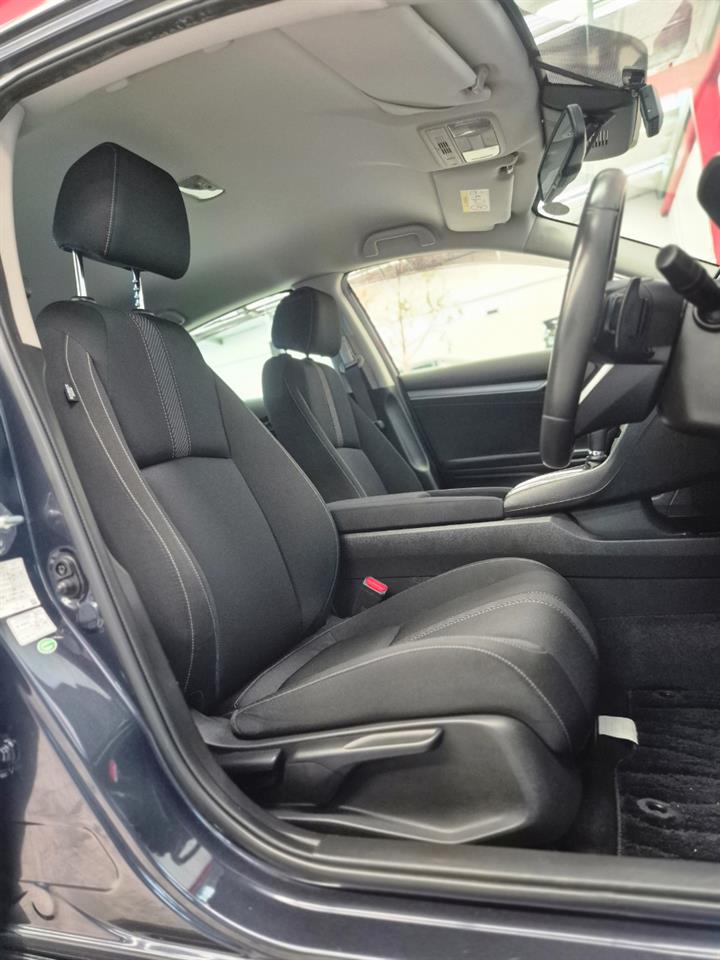 2018 Honda Civic thumbnail