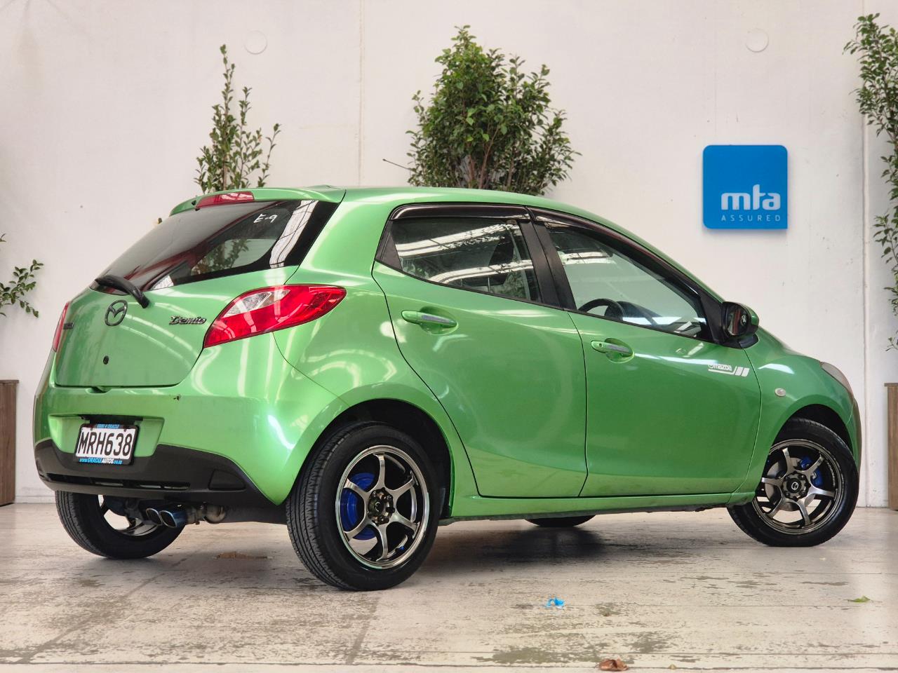 2009 Mazda Demio thumbnail